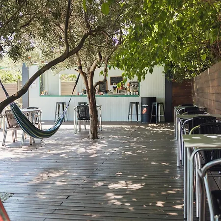 Aqua House Konukevi 2*