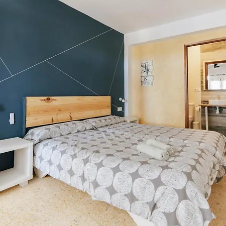 Pensjonat Aqua House 2*