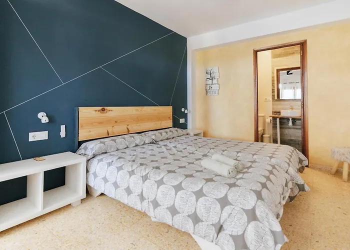 Pensjonat Aqua House 2*